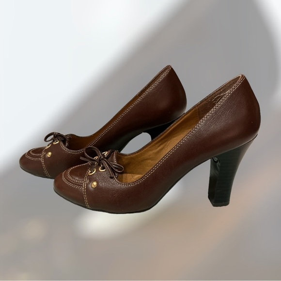 Sofft Brown Heels with Bow Detail - Picture 4 of 5